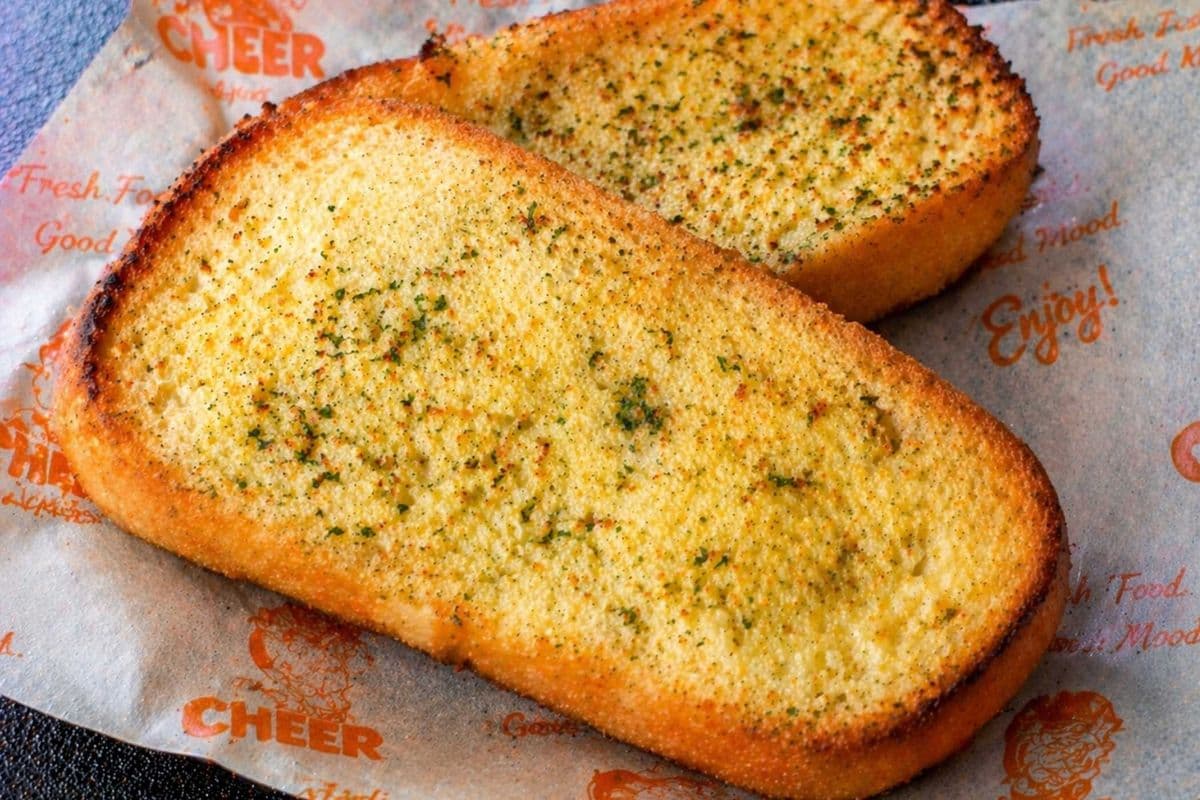 Garlic Cheese Bread (4 pcs)