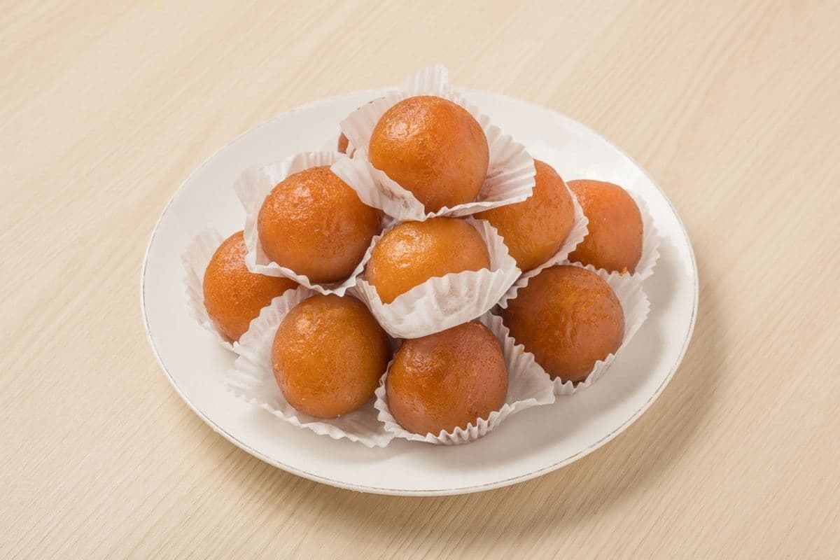 Gulab Jamun (1 LB)