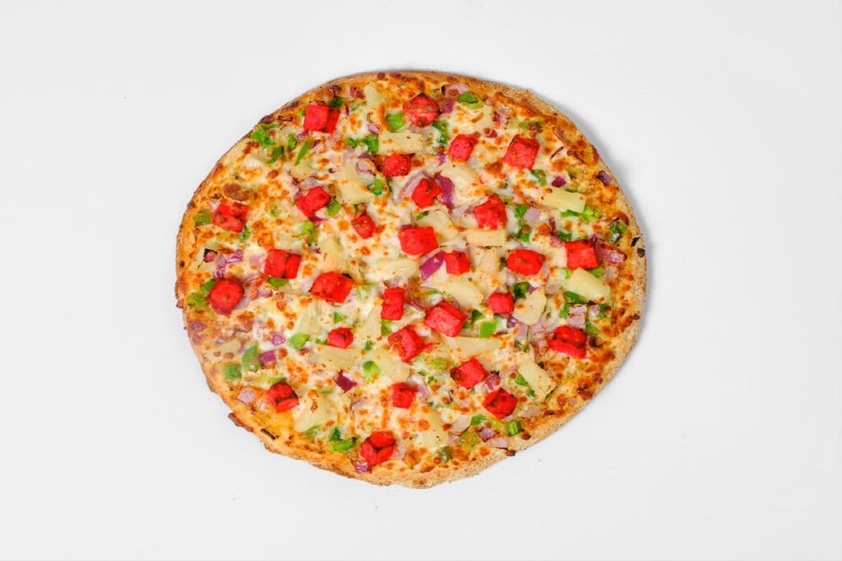 Large Craft's Paneer Pizza