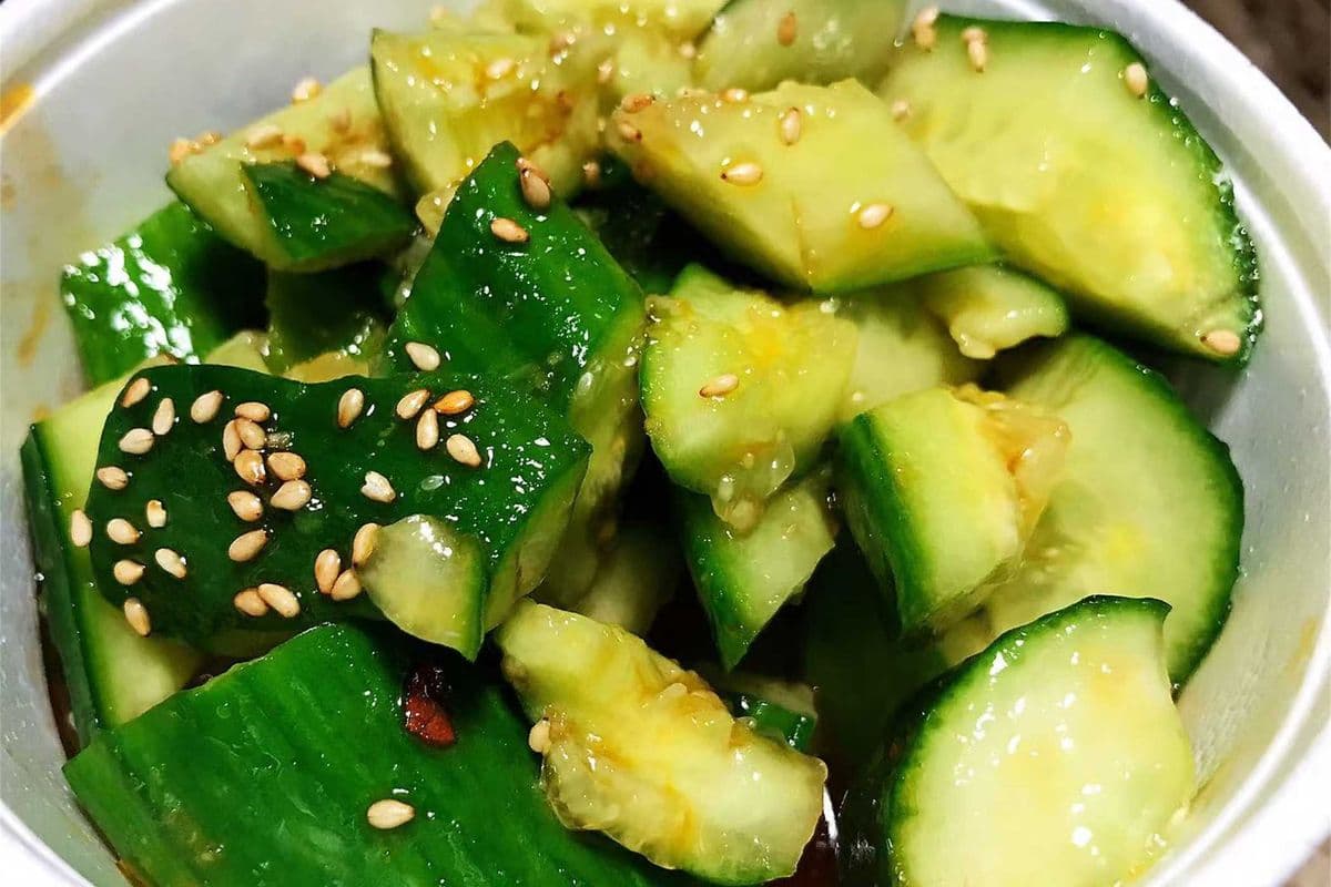 1. Spicy-and-Sour Cucumber in Chilli Garlic Source Salad 拍黄瓜