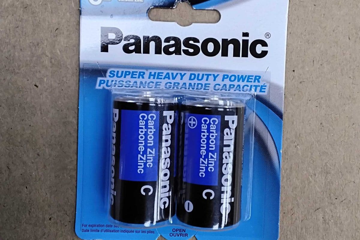 Panasonic carbon zinc supper heavy duty power.