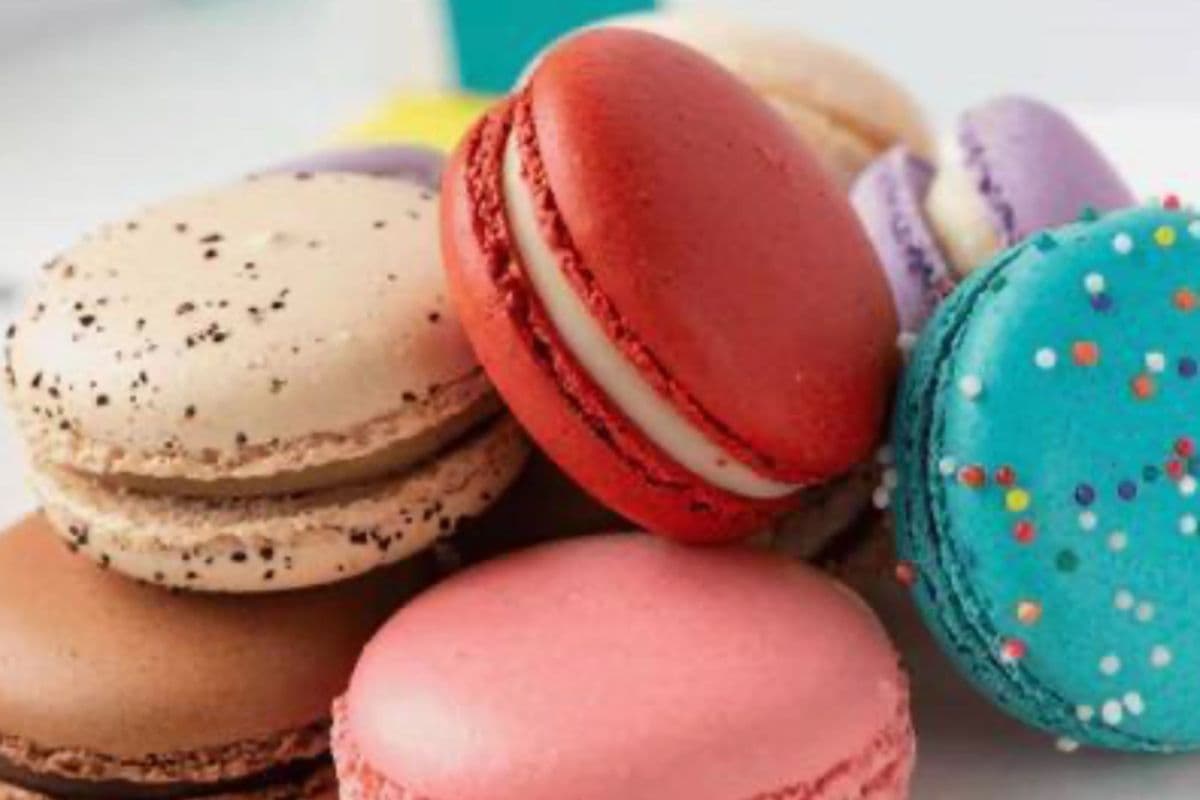 Box of Five (Macarons)