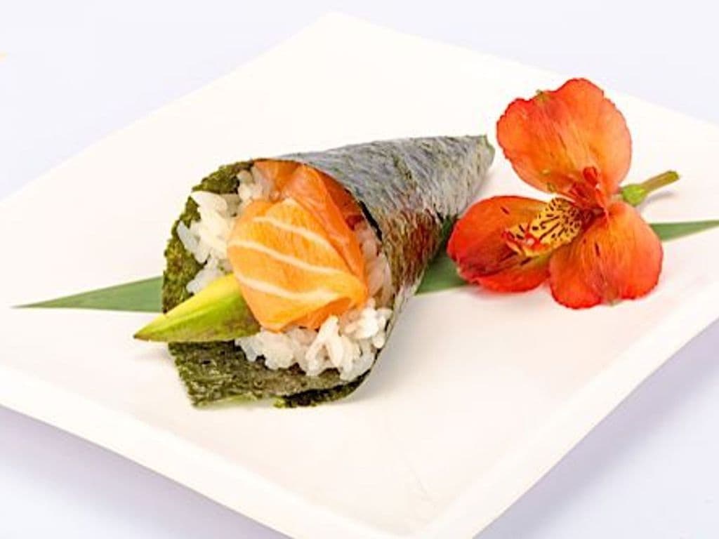 Salmon&Avocado Handroll(1pc)