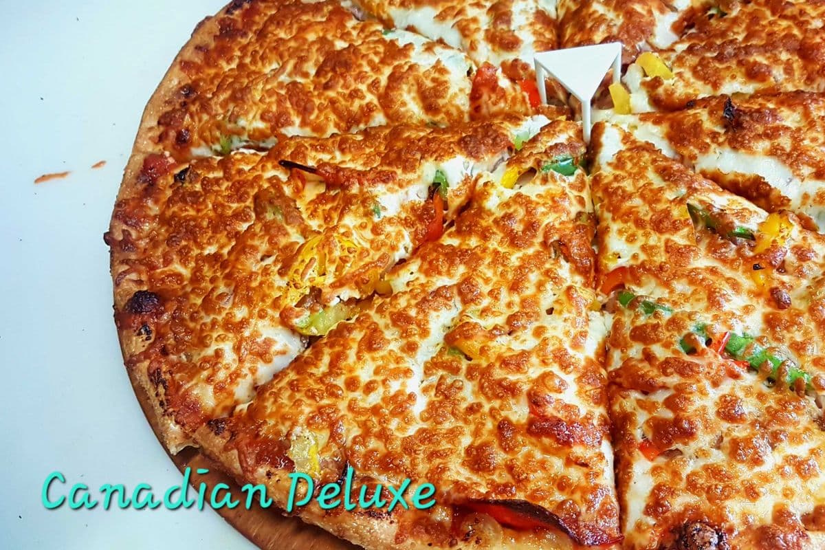 12" Canadian Deluxe Pizza