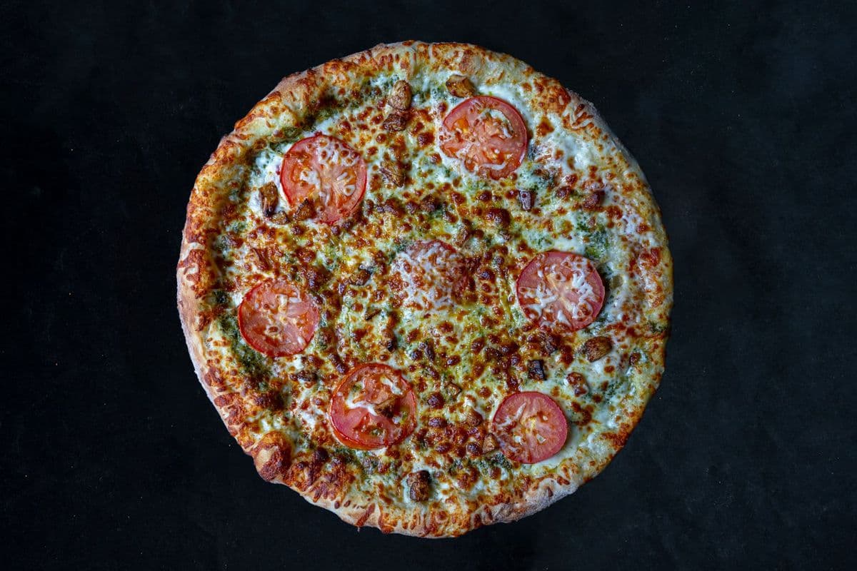 16" X-Large Pesto Cheese Pizza