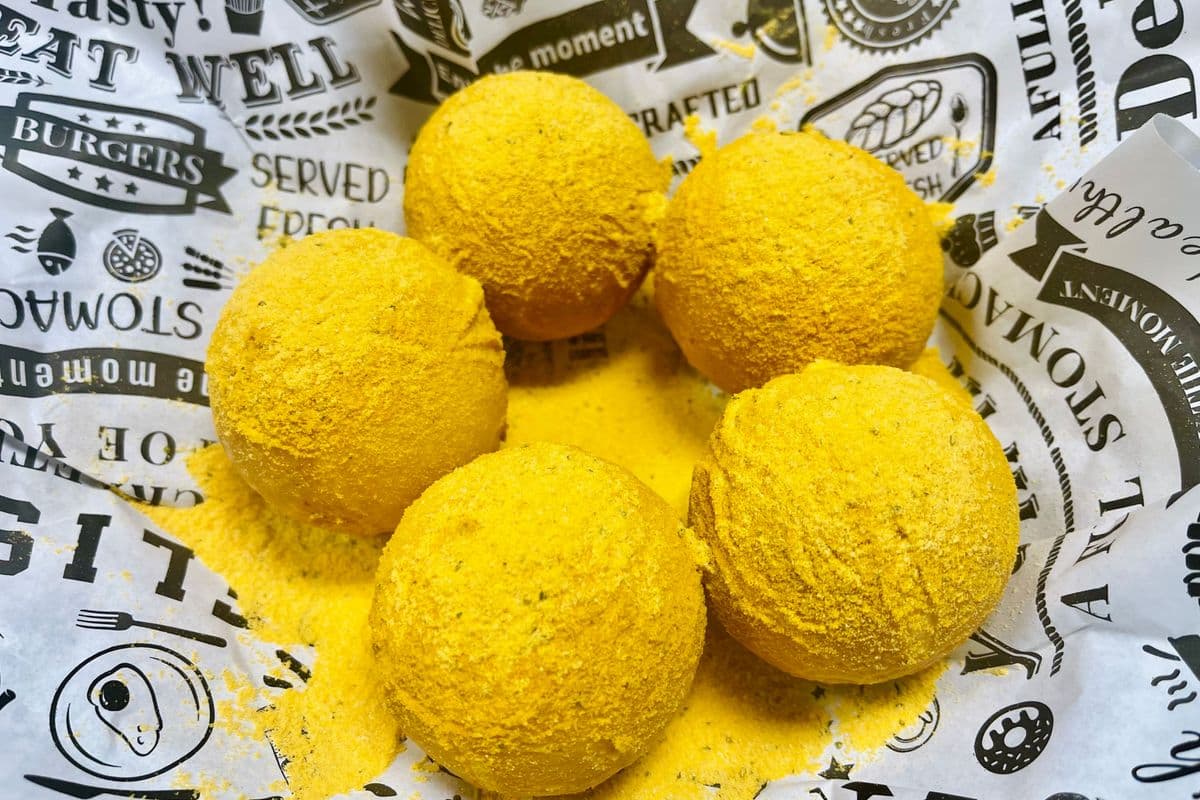 Cheese Ball (5 pcs)
