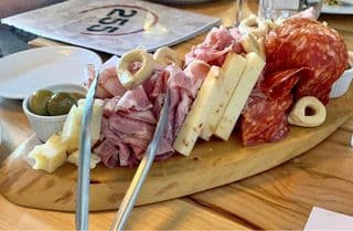 Tavola di Formaggi e Salumi
