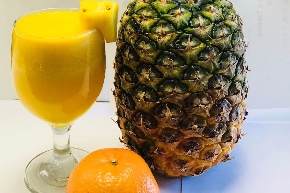 Fresh Orange and Pineapple Cold Press Juice 1 Litre Bottle (32 oz)