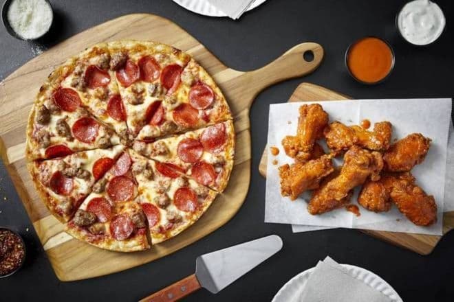 Medium Pizza Wings Combo