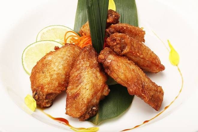11. Chicken Wings (6 pcs)