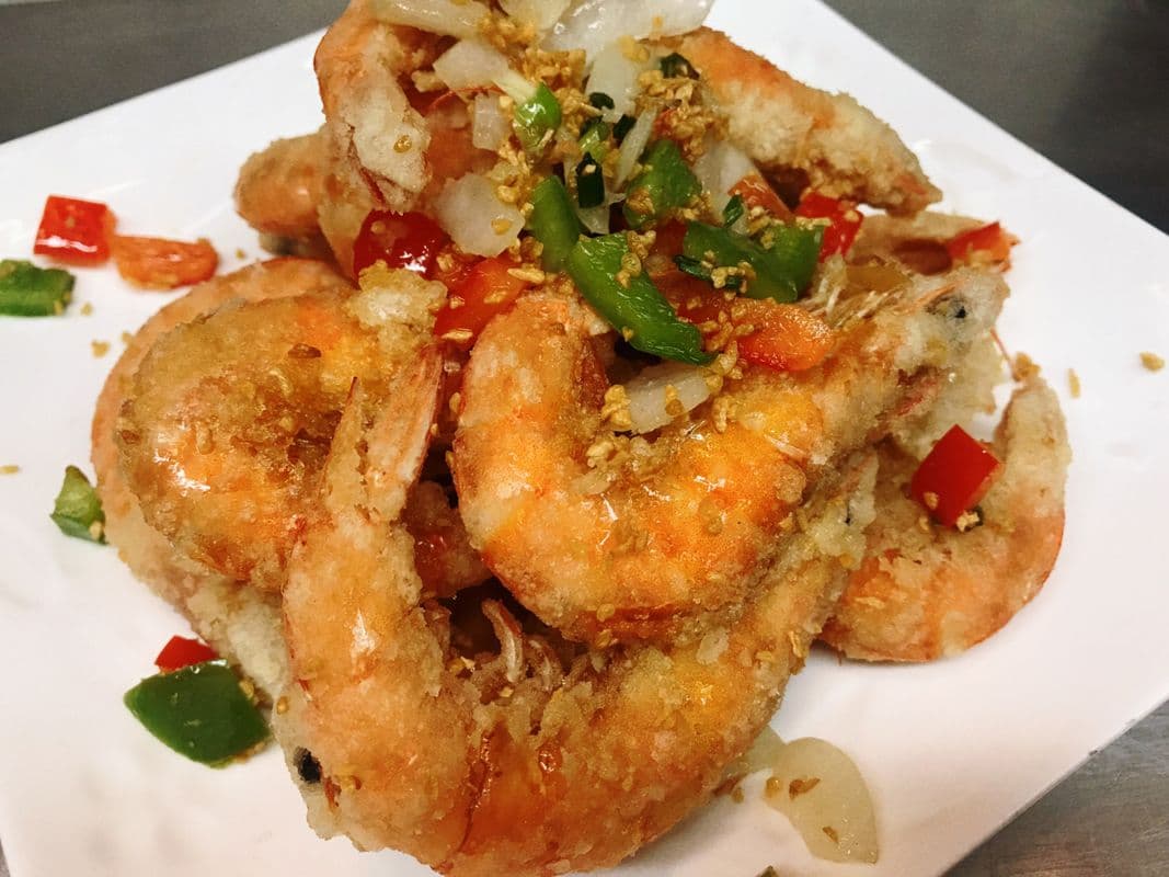 Shell Shrimp with Salt and Pepper 椒盐大虾