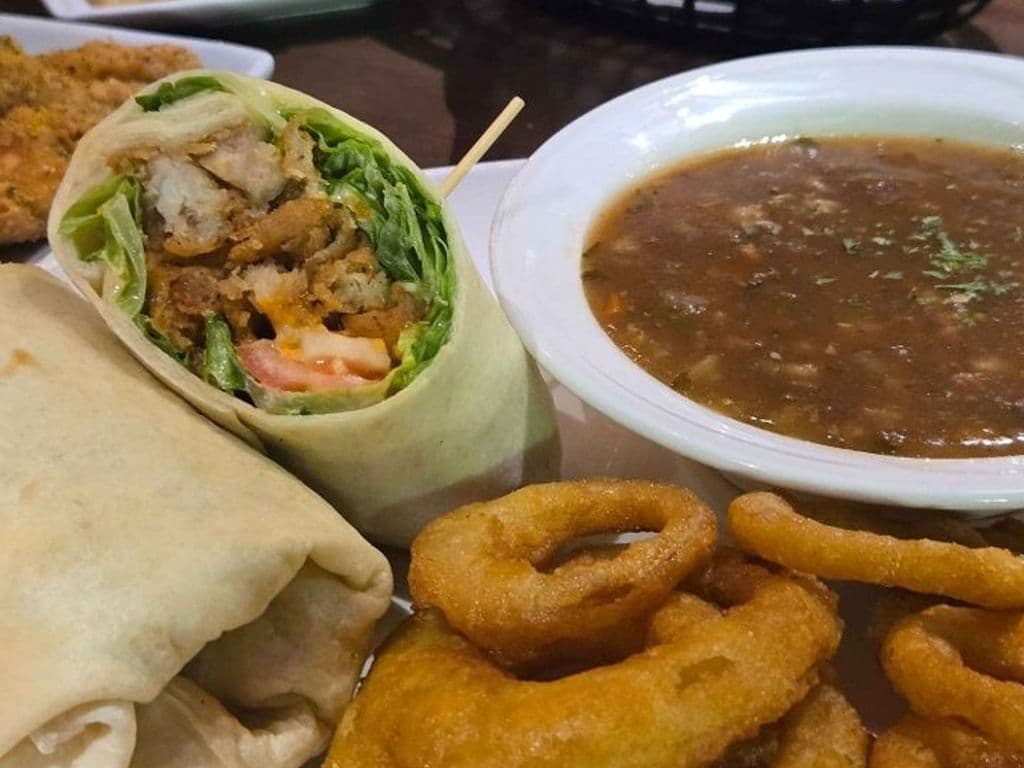 BUFFALO CHICKEN WRAP