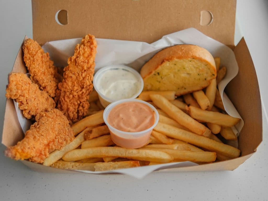 Goldey's Crispy combo
