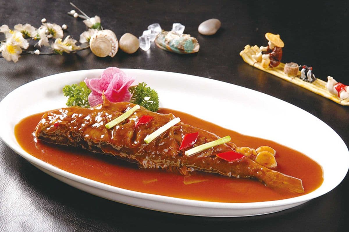 11. Red Braised Fish (红烧鱼)