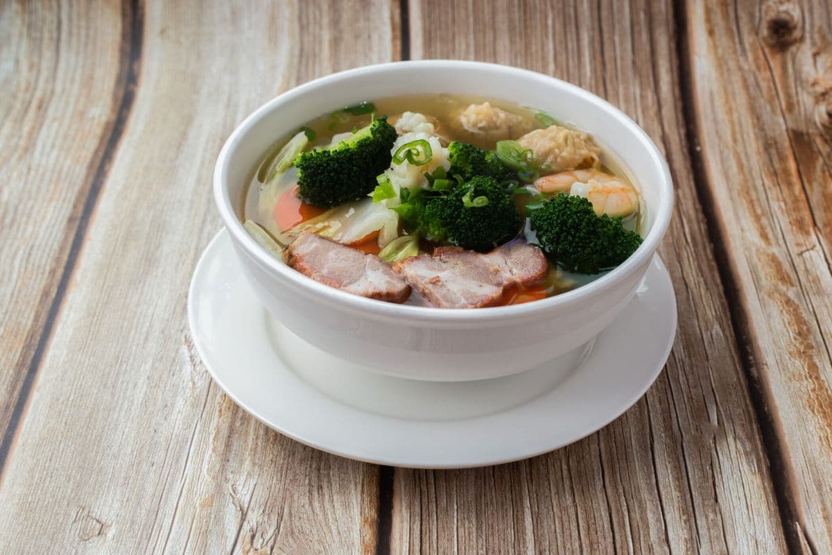23.Wonton Soup (Hoành Thánh Súp)
