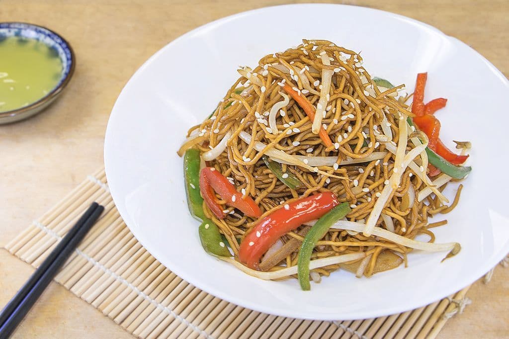 Cantonese Lo Mein (vegetarian)