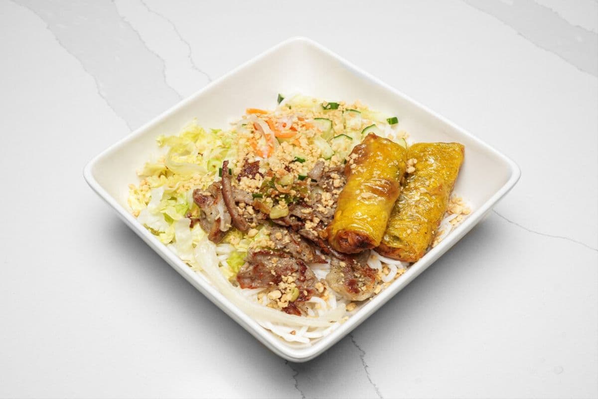 BBQ Pork and Spring Roll Vermicelli 春卷烤肉檬