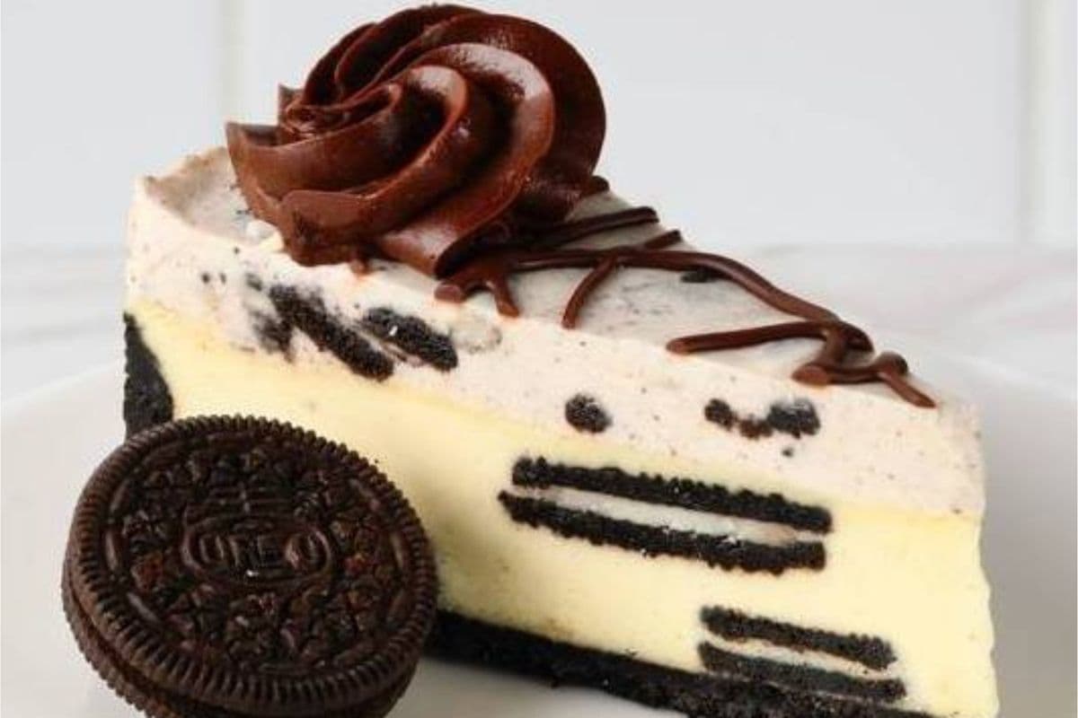Oreo Cookies and Cream - The World of Cheesecakes