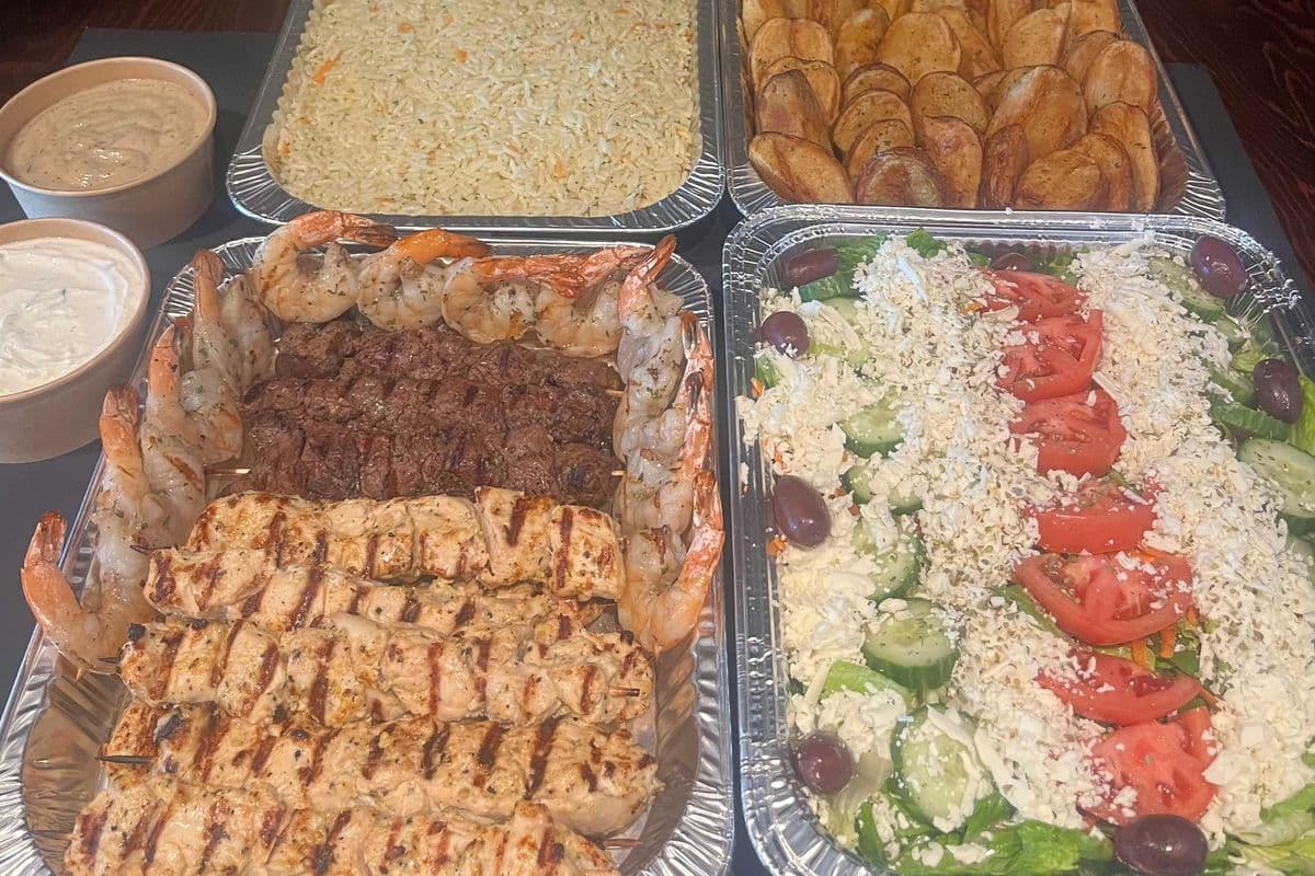 Deluxe Family Platter (15 Skewers)