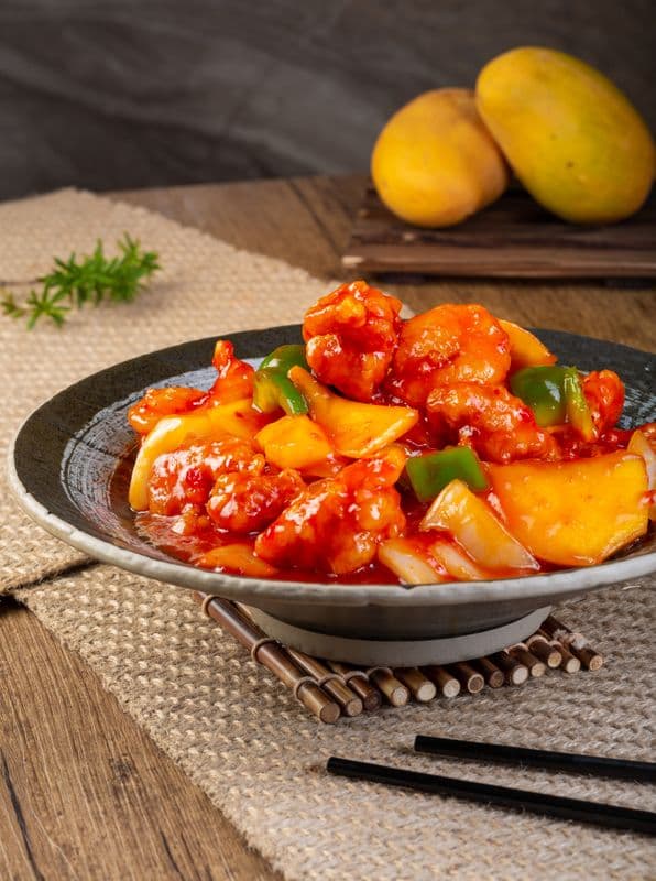 R1. Fried Tiger Shrimp and Chicken with Mango