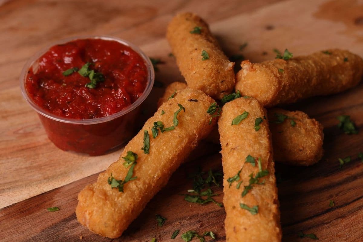 Cheese Sticks (5 pcs)