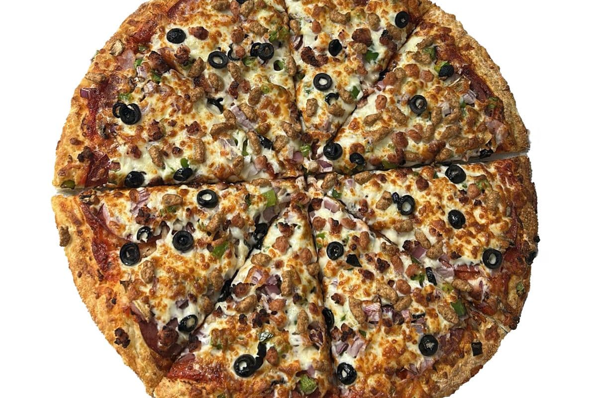 Medium Deluxe Feast Pizza