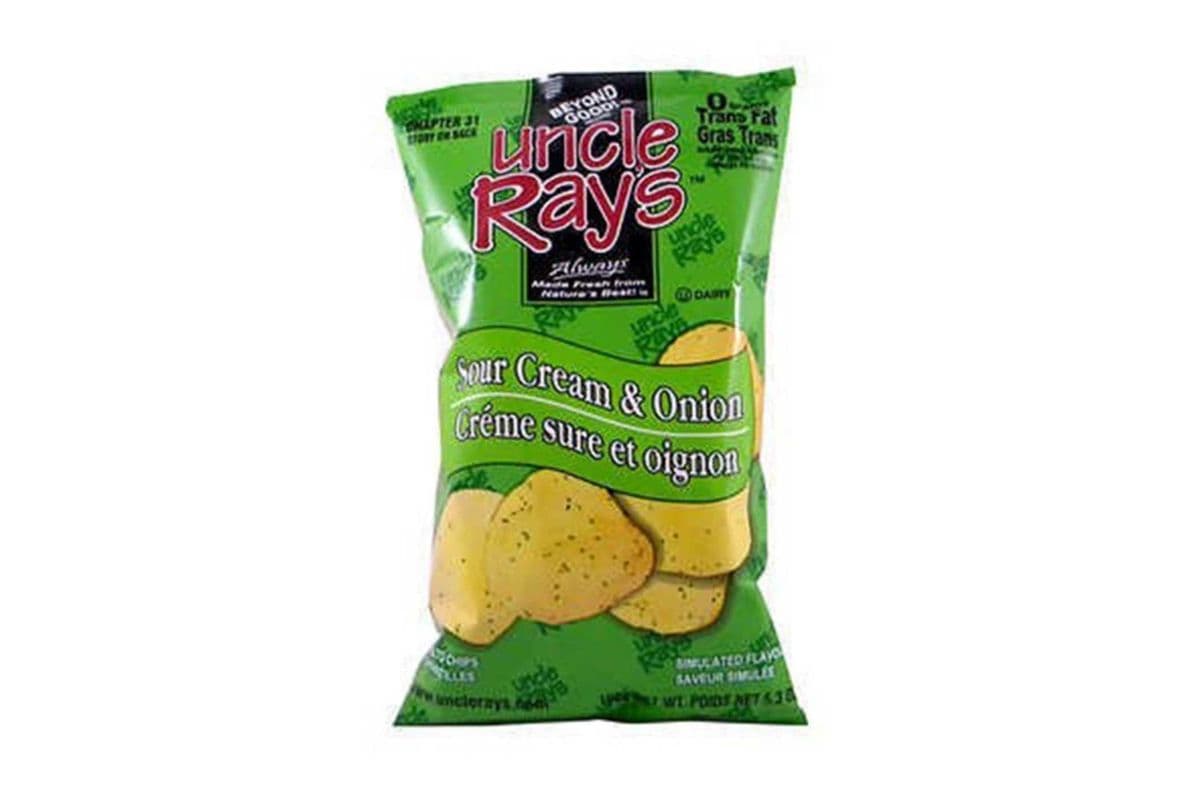 Uncle Ray's Chips Sour Cream And Onion (130 g)