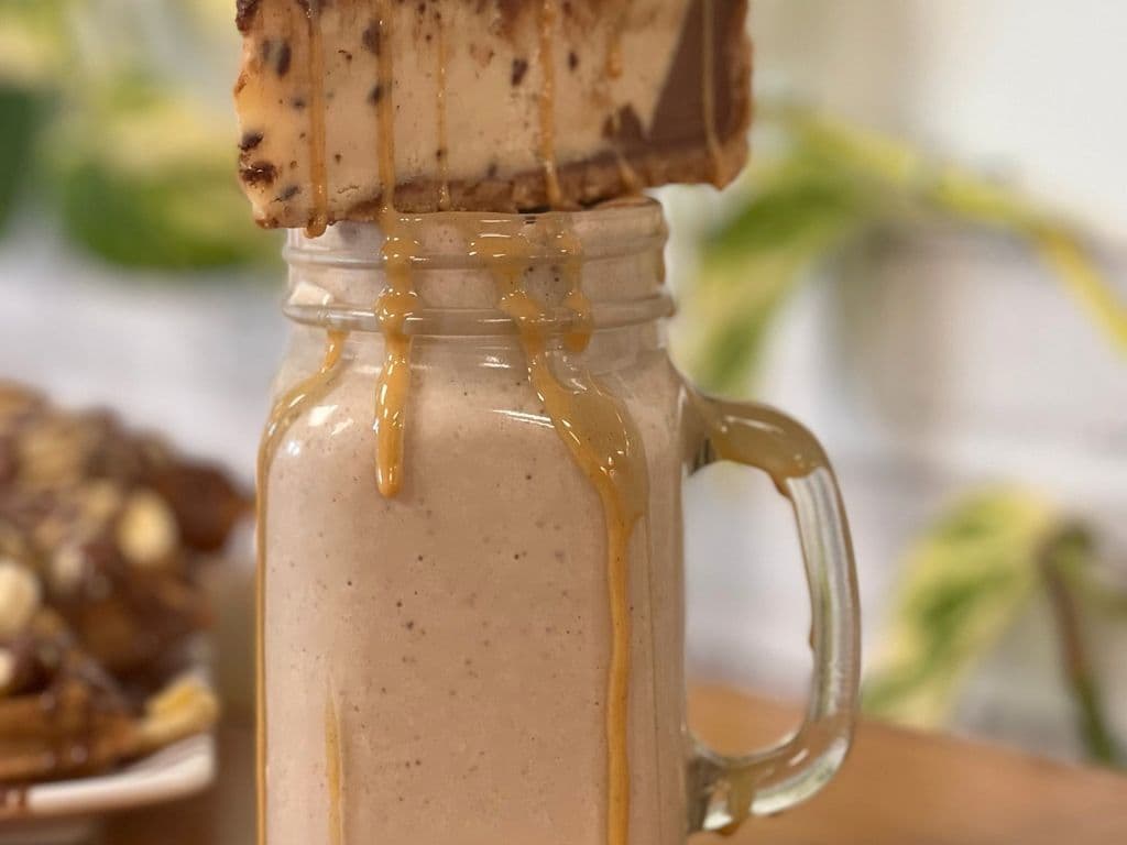 Reese Peanut Butter Cake Shake