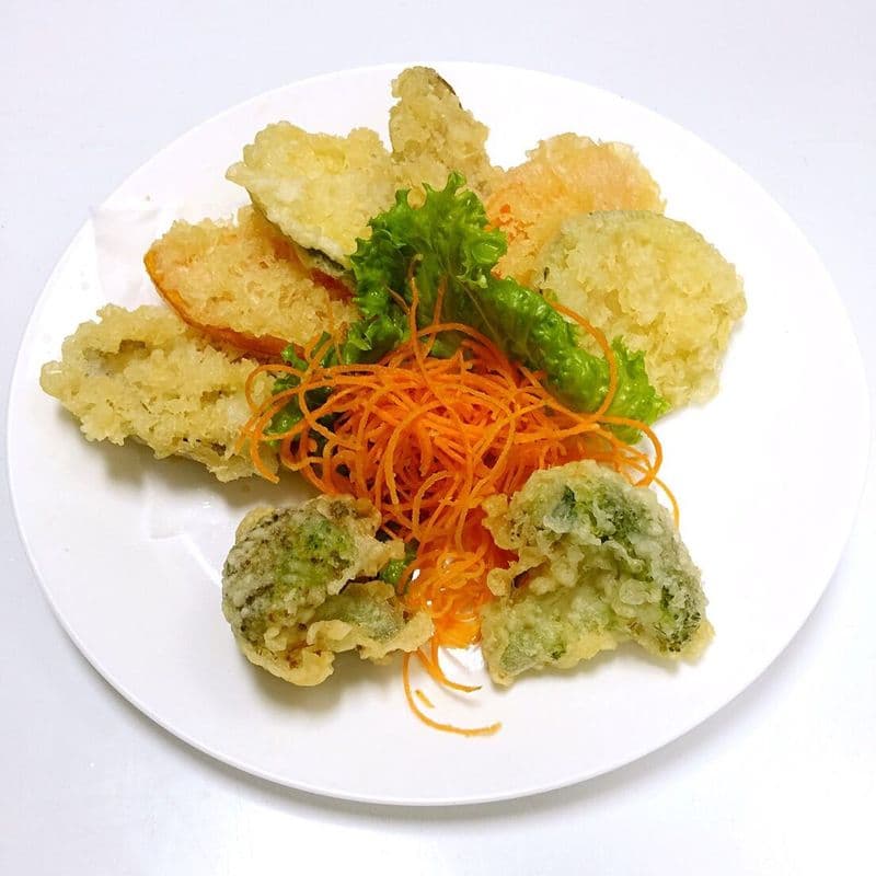 23. Vegetable Tempura (8 pcs)