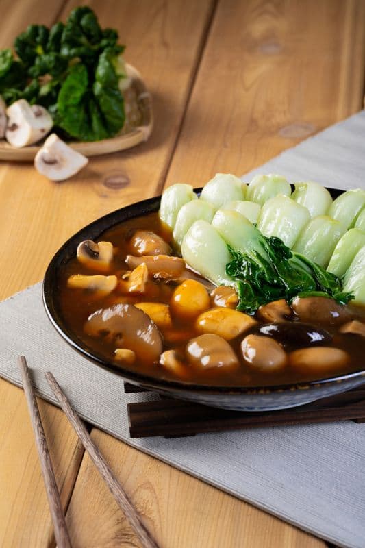 Q8. Vegetable with Mixed Mushroom