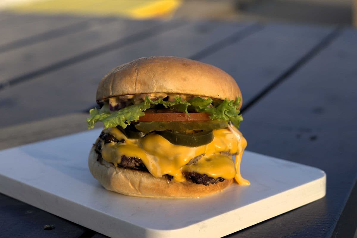*NEW* Cheesy Jalapeno Burger Combo