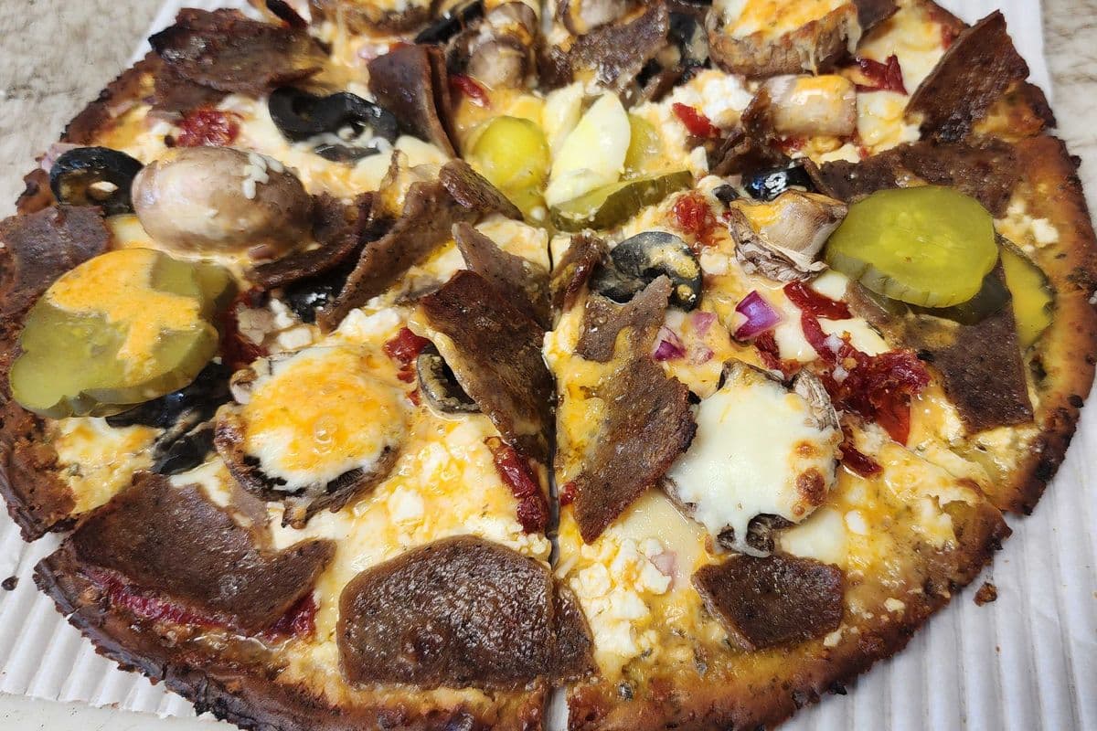 Dill Pickle and Donair Pizza (Large)