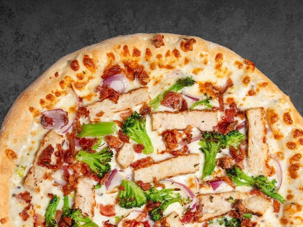 Alfredo Chicken Pizza