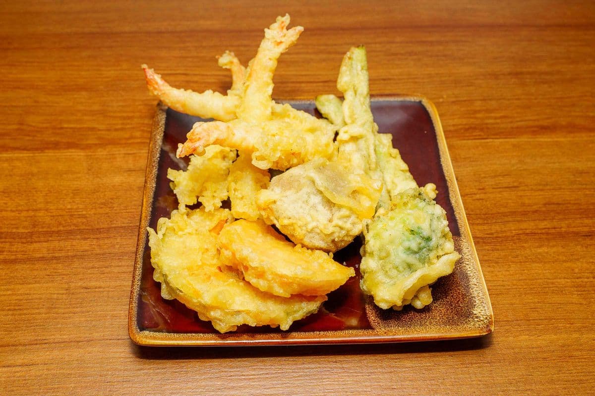 Assorted Tempura (4 Prawn and 6 Vegetables)