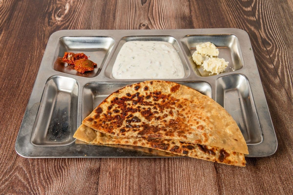 Tawa Paratha Thali (2pc)