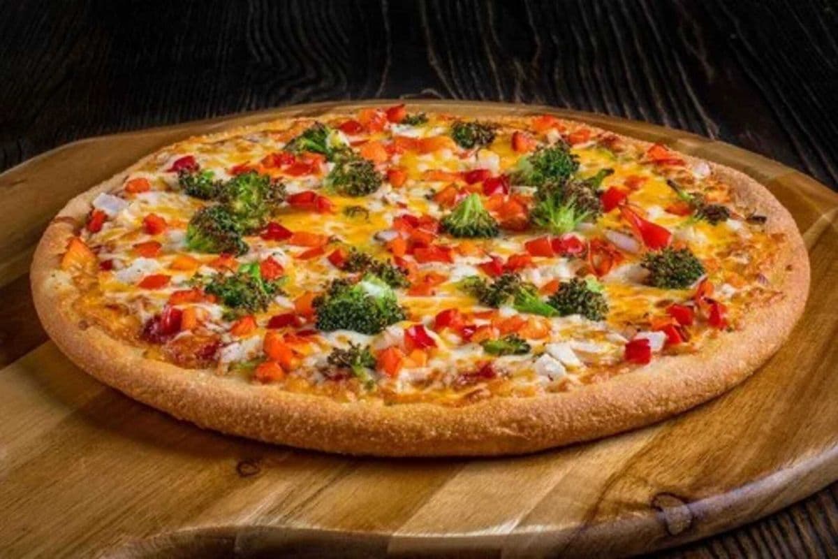 14" The Little Green Three Pizza