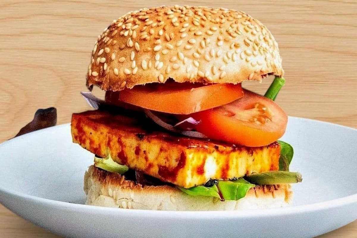 Paneer Tikka burger