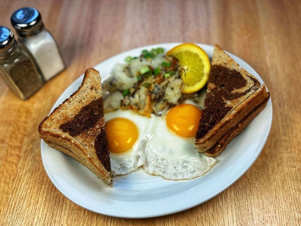 2 Eggs NO MEAT Breakfast