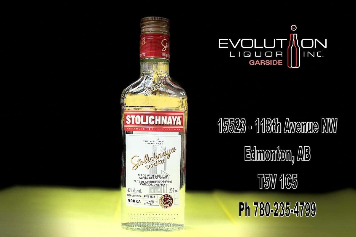 Stolichnaya Vodka 0200G (1 x 200ml Glass Bottle)