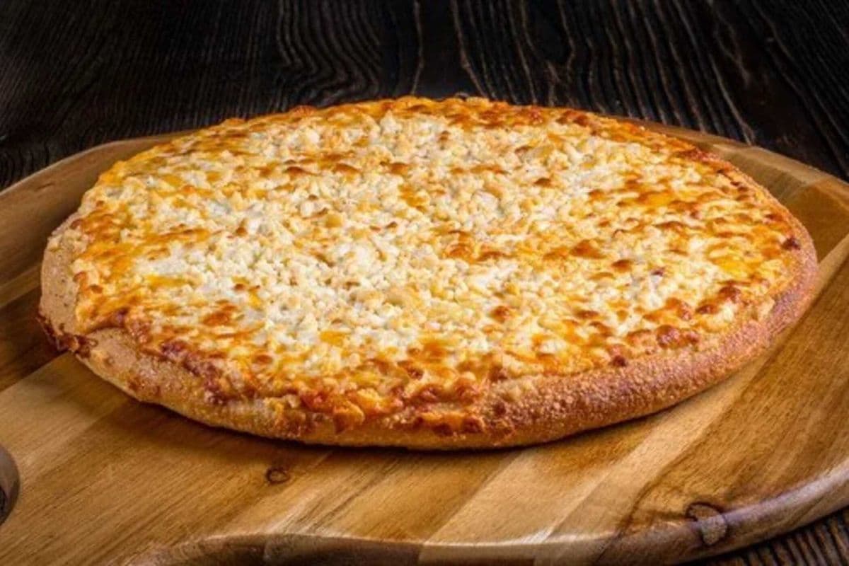 14" Insane 4 Cheese Pizza