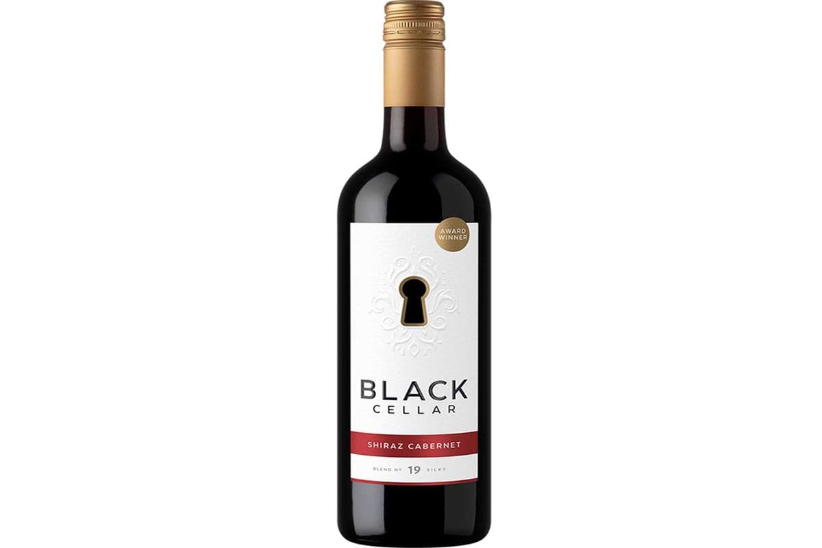 BLACK CELLAR SHIRAZ CABERNET 750 ML (1 x 750ML)