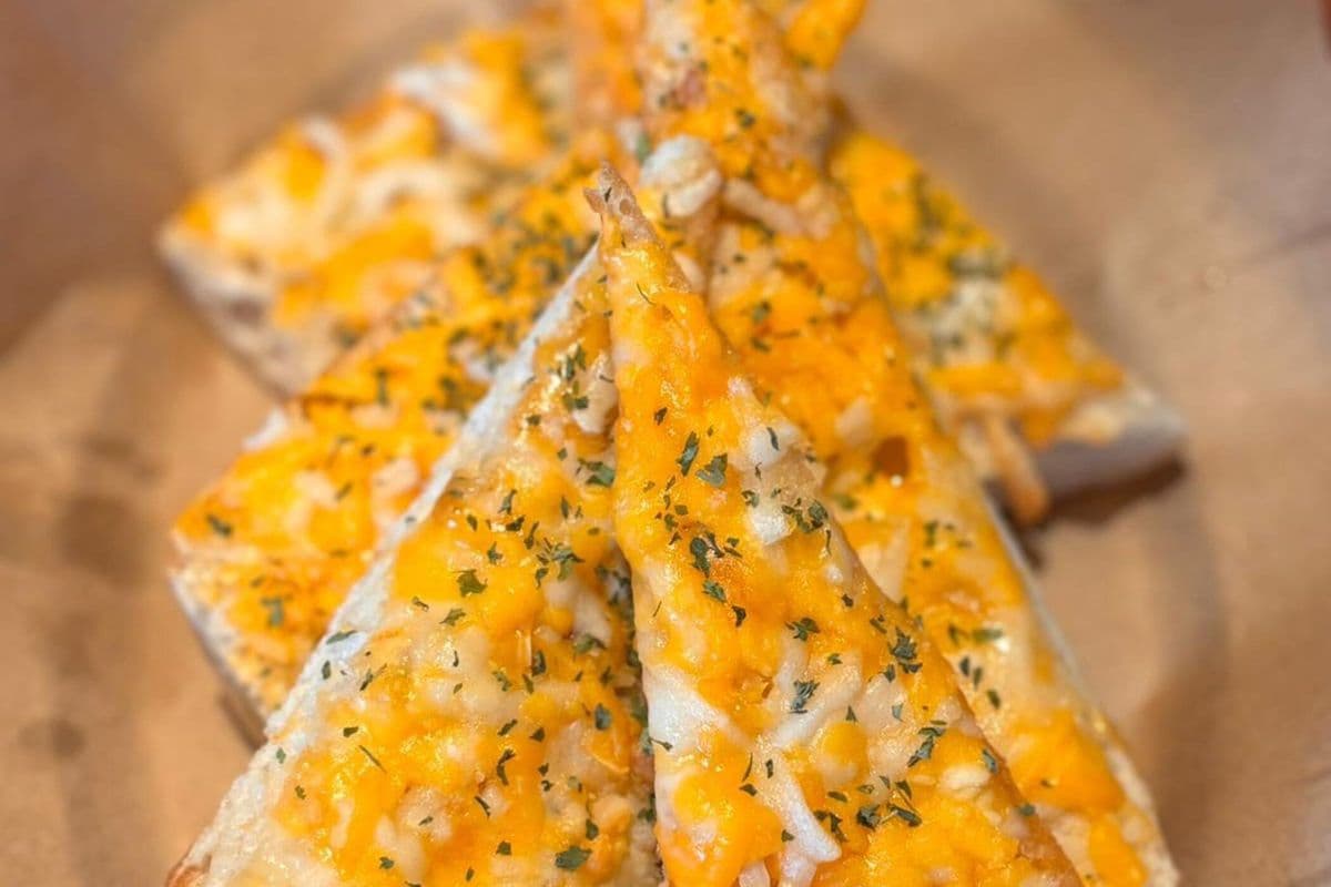 Garlic Bread w cheese