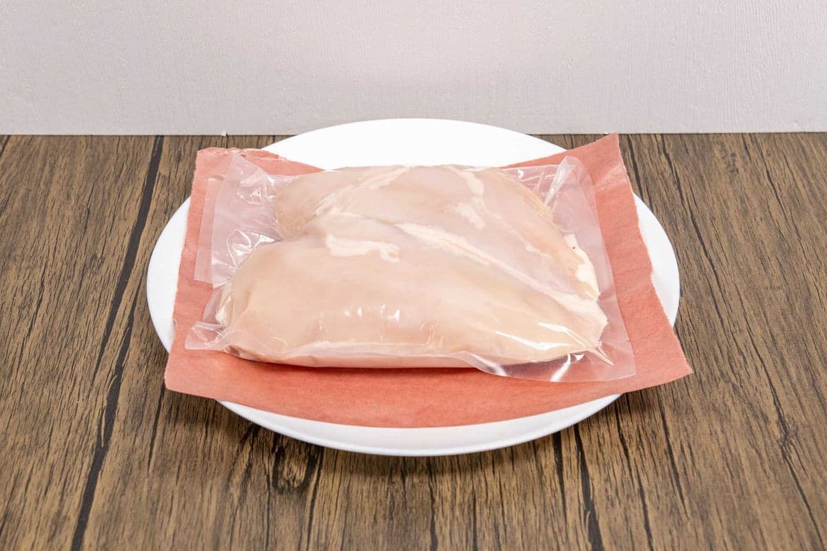2 Pack - Boneless Chicken Breasts (16 oz)