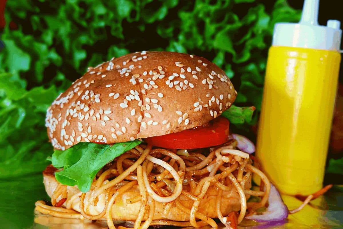Noodle Burger
