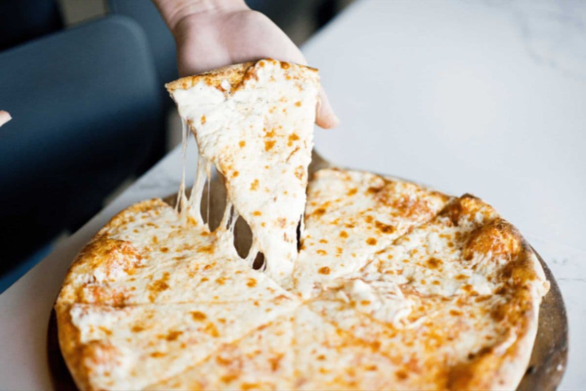 Medium (11") - Cheese Pizza
