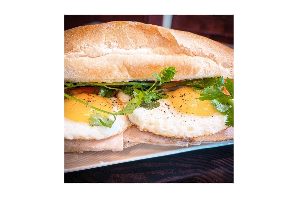 B11. Sunny Side-up 2 Egg Bánh Mì