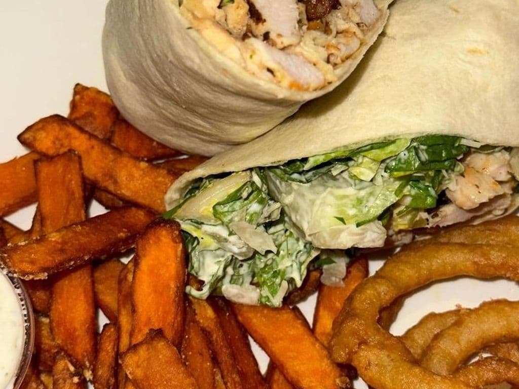 CHICKEN CAESAR WRAP