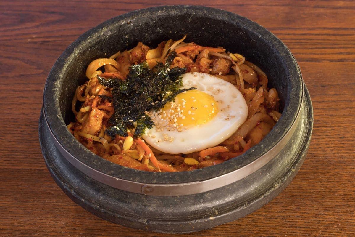 Hot Pot Rice with Spicy Stir-Fried Seafood