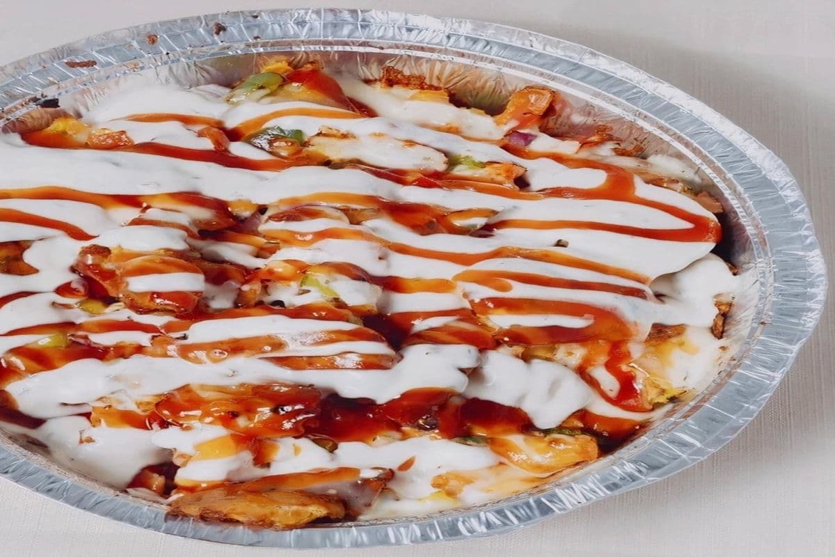 Samosa Poutine (1560 cal)