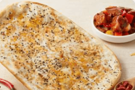 Spicy beef pizza 香辣牛肉锅盔